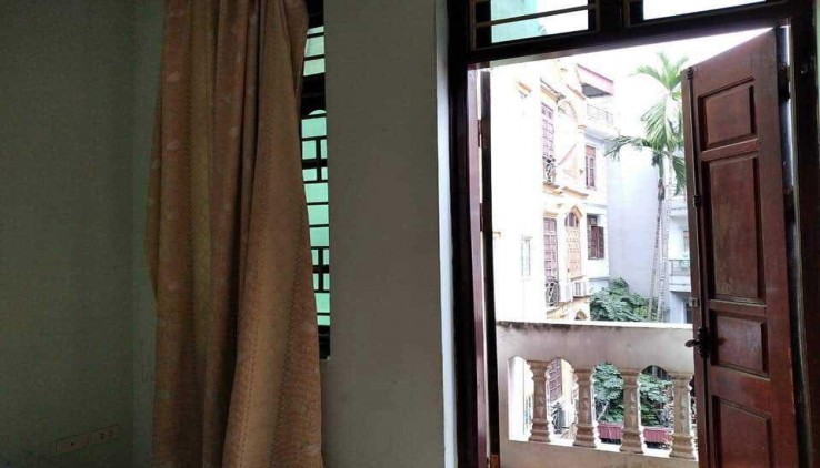 Cho thuê nhà Ở, KD, VP ngõ 63 Phố Trần Quốc Vượng 26m2, 5 tầng, 3 ngủ, 4 vệ sinh chỉ 11 Triệu